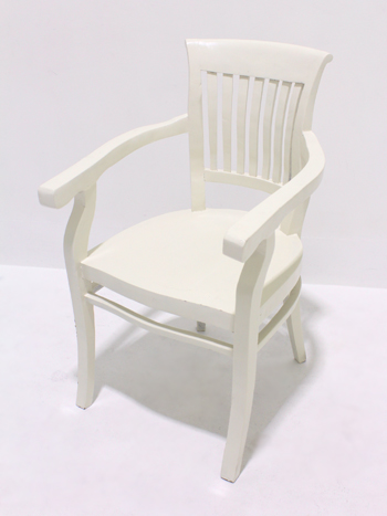 白い椅子 Emon S Blog